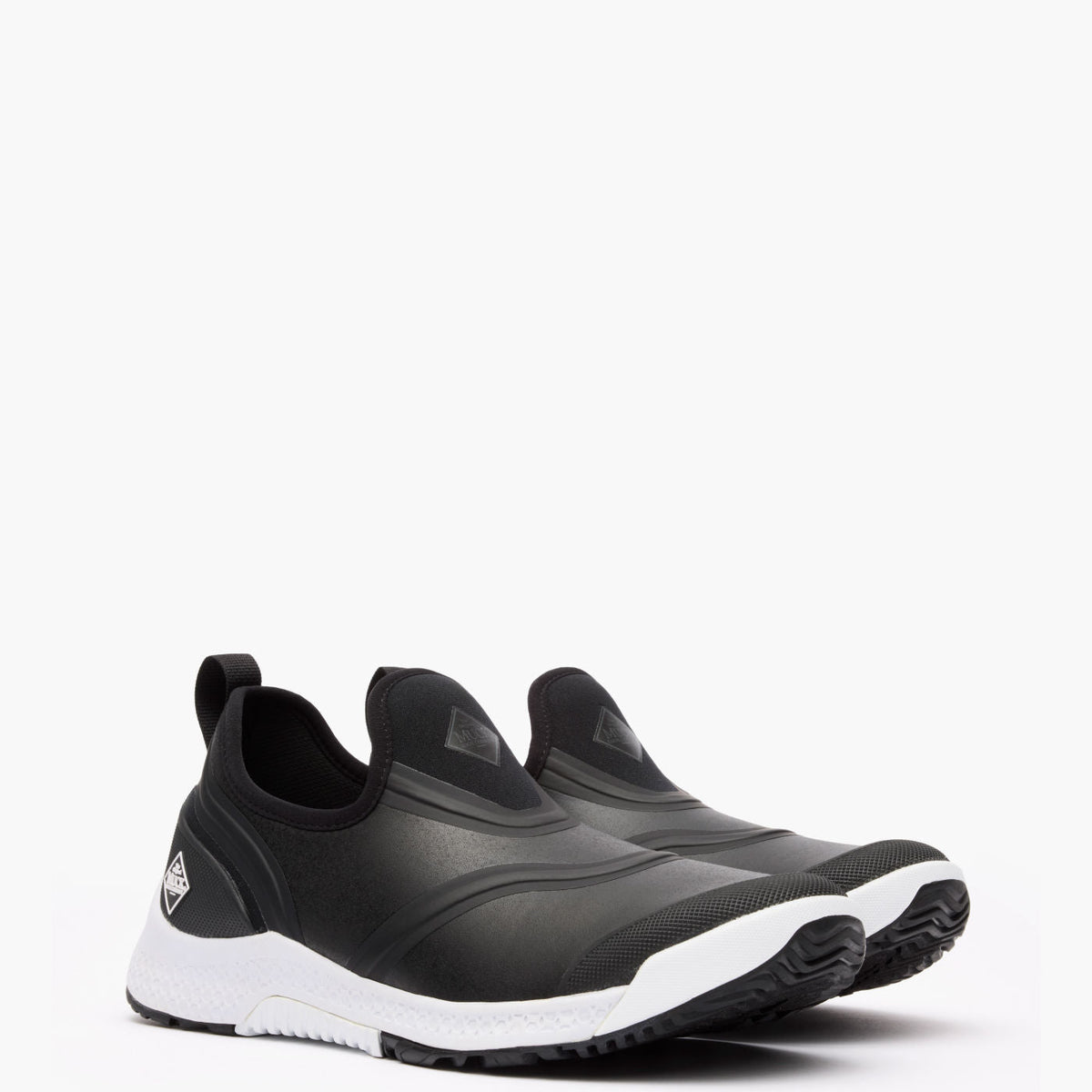 Muck Boot Company Women's Outscape Slip On - Black/White